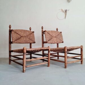 Paire fauteuils en bois et paille - fauteuils design années 40-50 - Dudouyt? - assise en paille tressée et montants en bois tournés