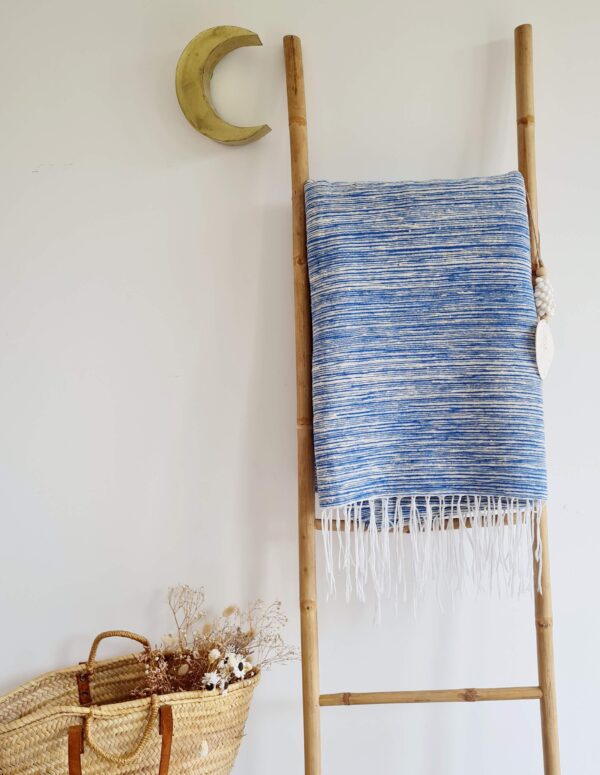 Plaid rayures bleu blanc franges