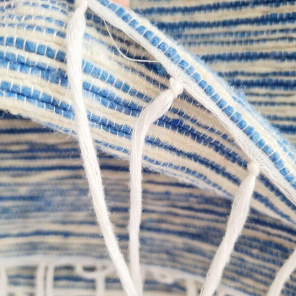 Plaid rayures bleu blanc franges