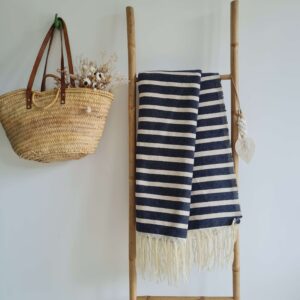 Plaid à rayures marine et crème