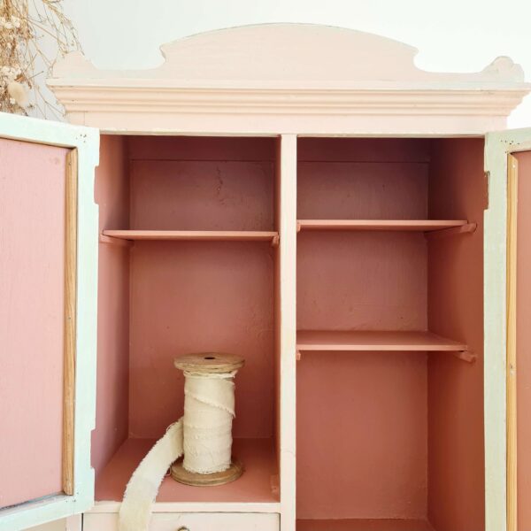 Armoire pharmacie en bois rose