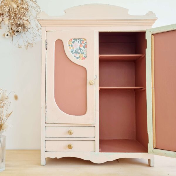 Armoire pharmacie en bois rose