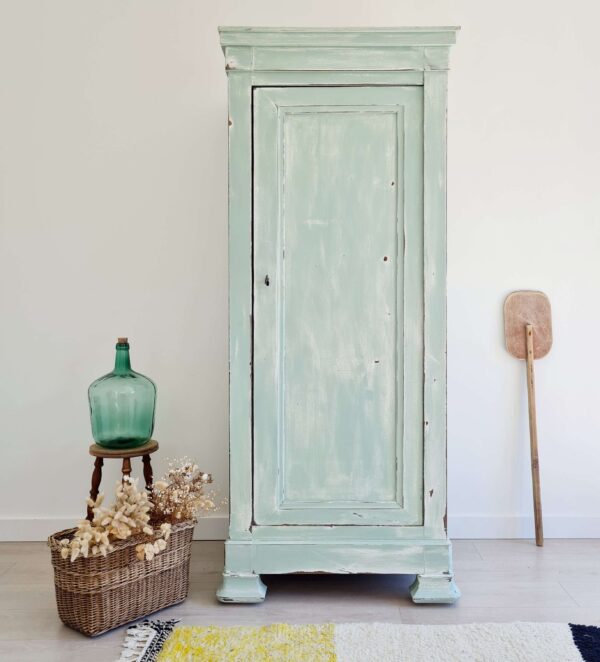 Armoire ancienne bonnetière vert d'eau