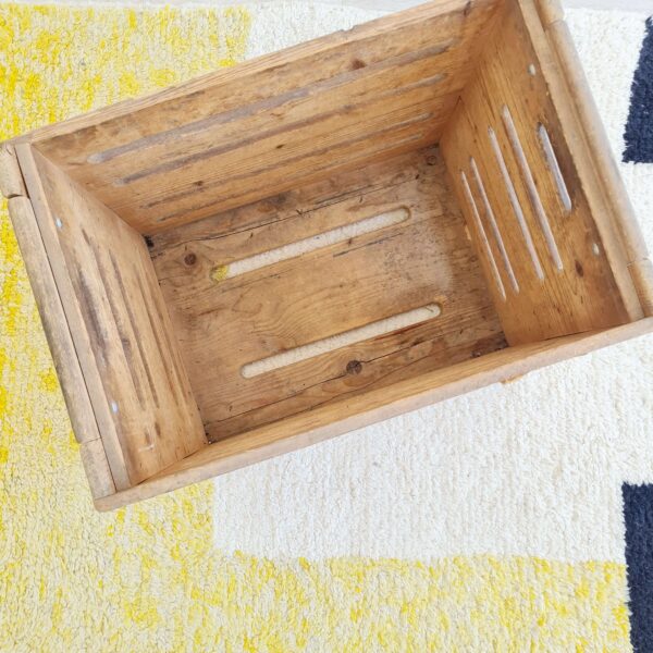 Caisse ancienne dimensions XXL en bois
