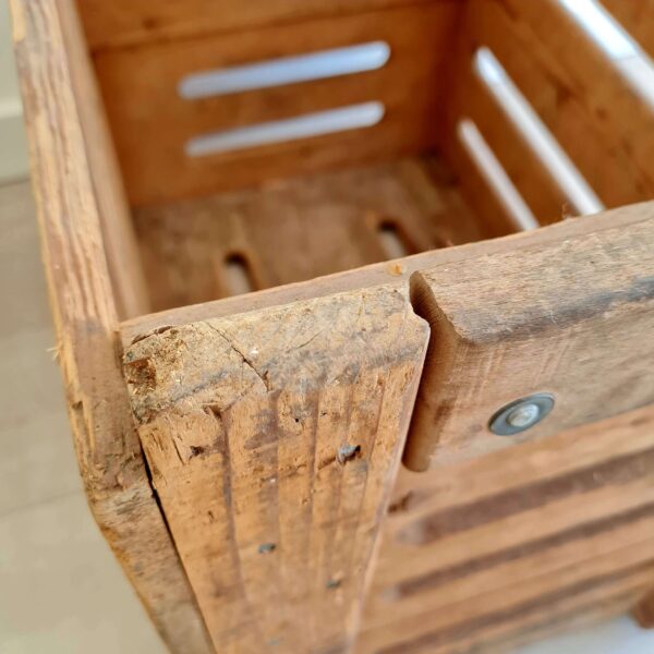 Caisse ancienne dimensions XXL en bois