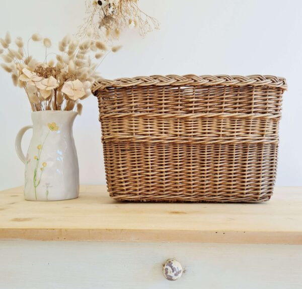 Panier jardinière rotin