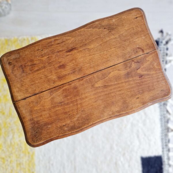 Table ancienne en bois tourné