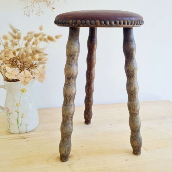 Tabouret bois pieds tournés assise cuir