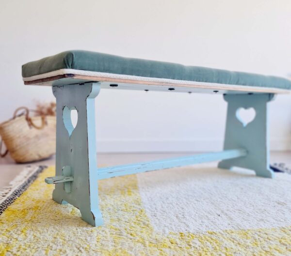 Banc en bois ancien bleu velours