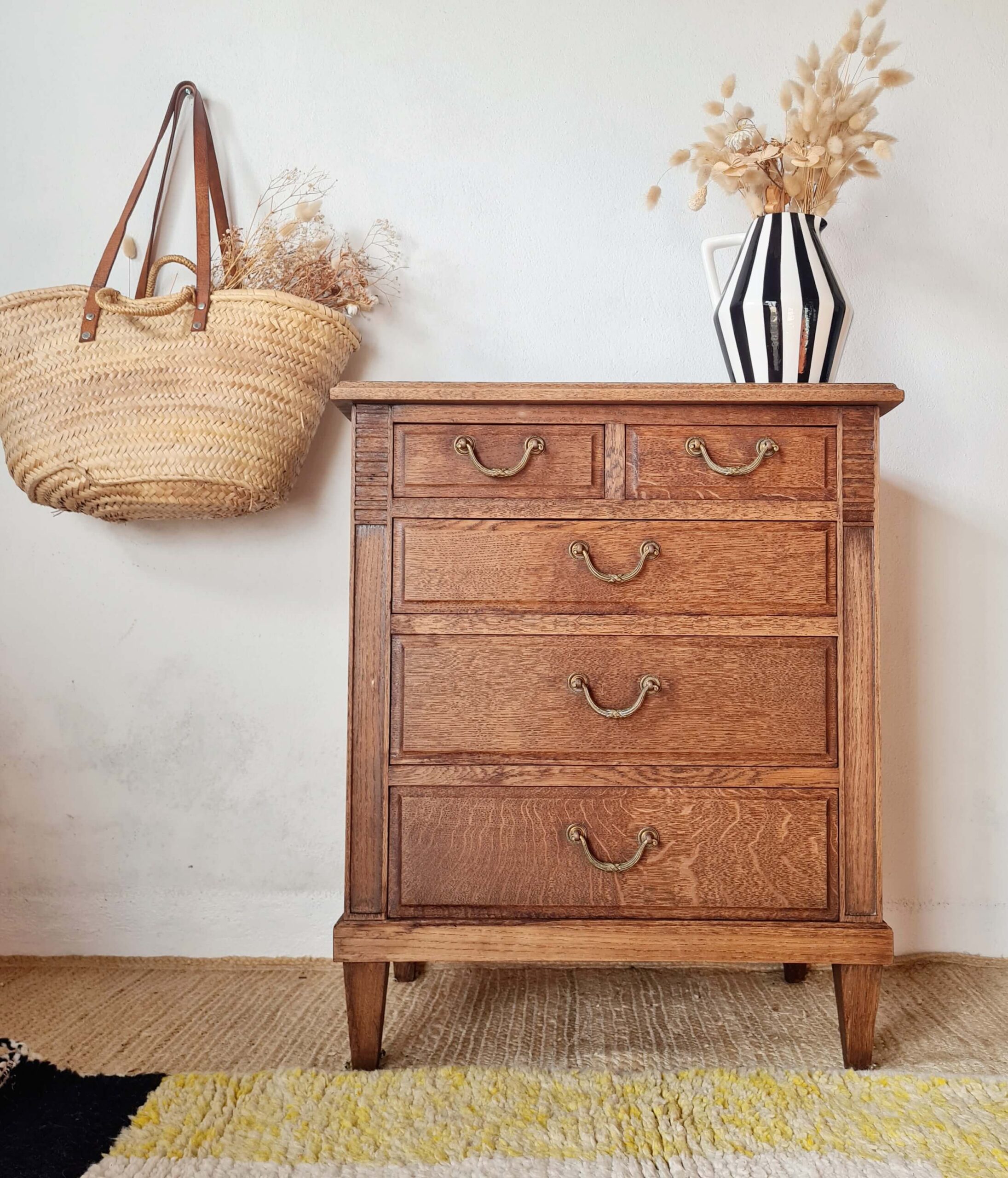 Commode ancienne en chêne