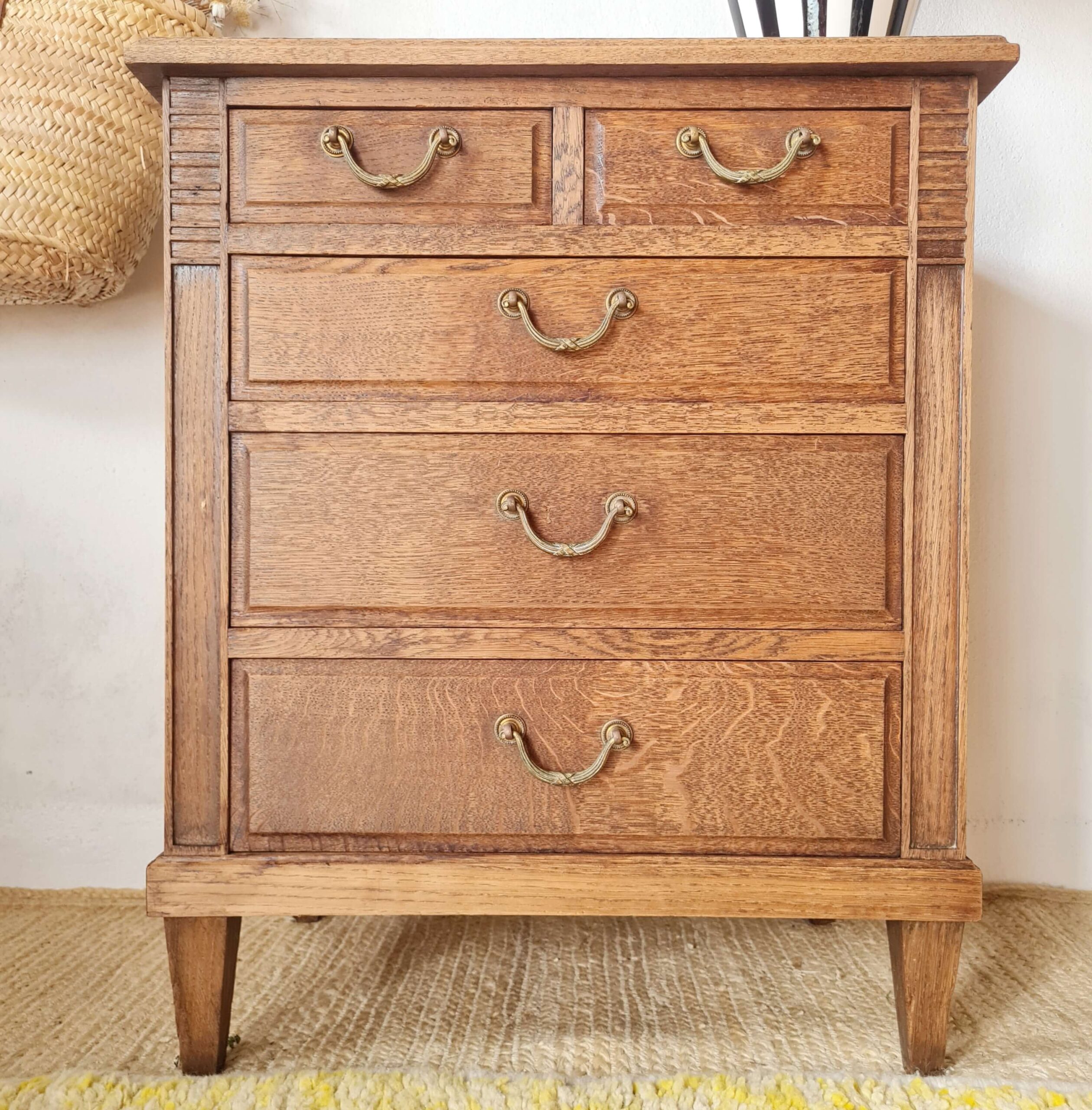 Commode ancienne en chêne