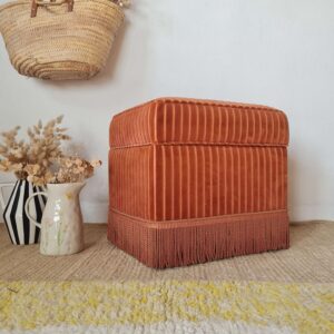 Pouf coffre ancien velours rose