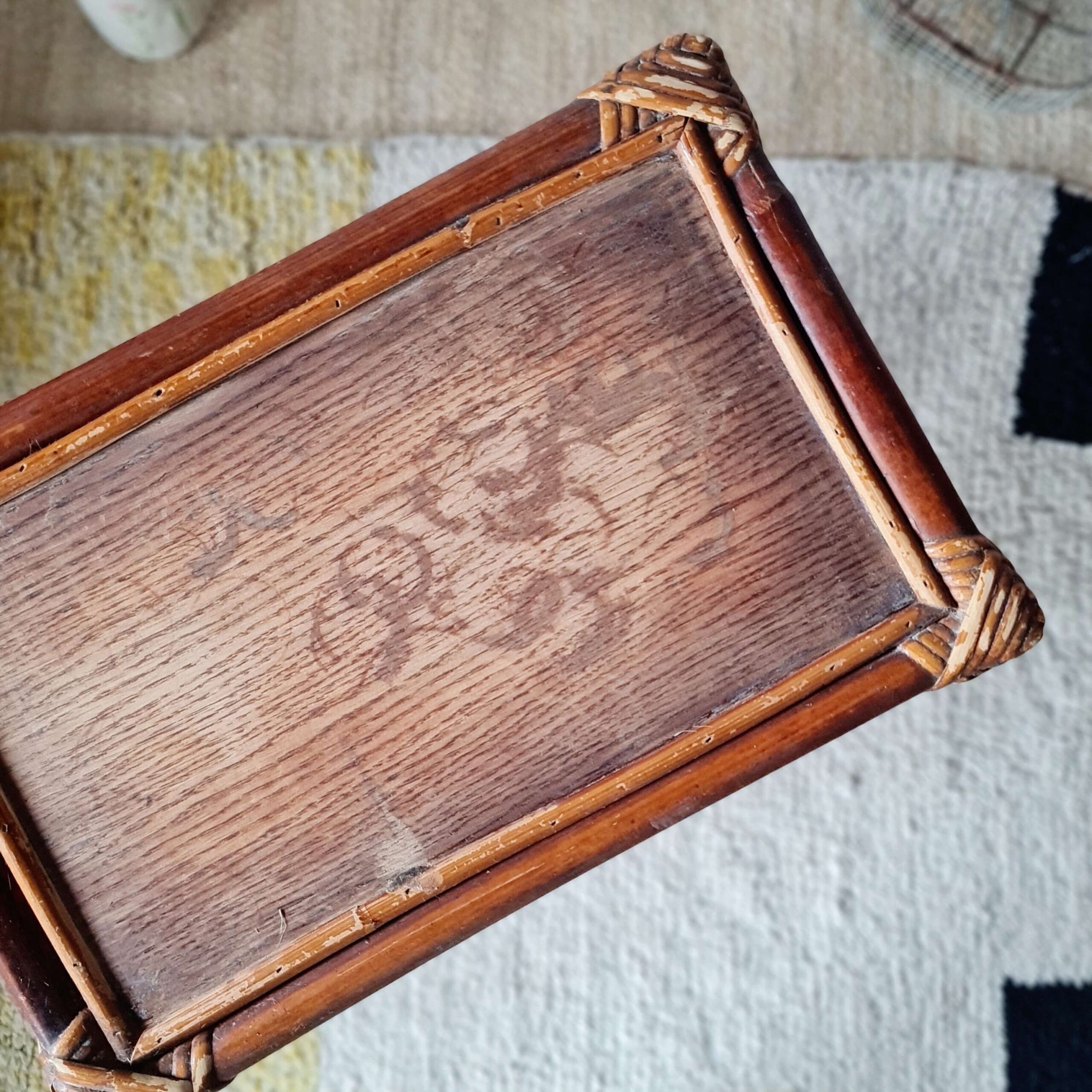 Etagère - bibliothèque rotin bois patinée