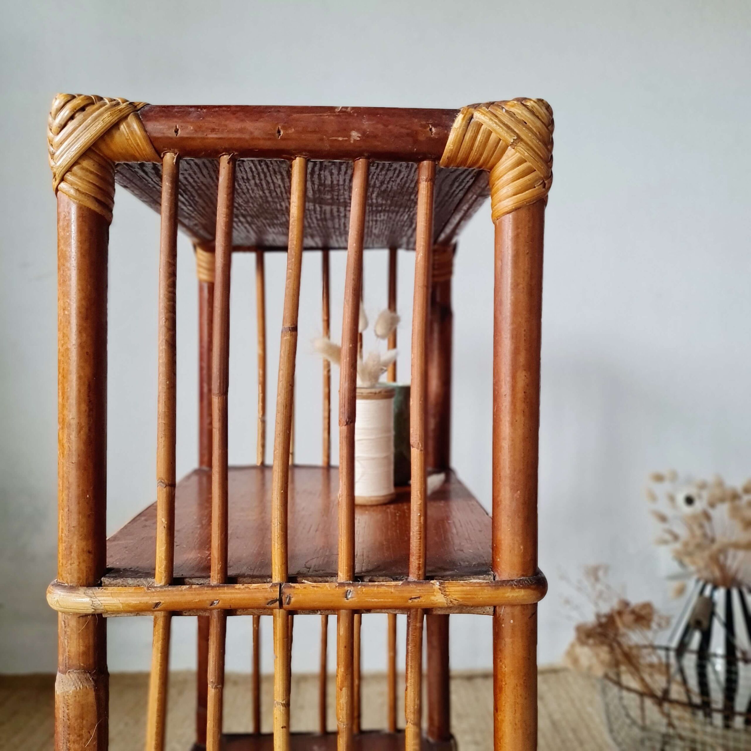 Etagère - bibliothèque rotin bois patinée