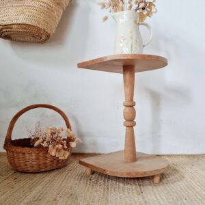 Guéridon brutaliste en bois brut