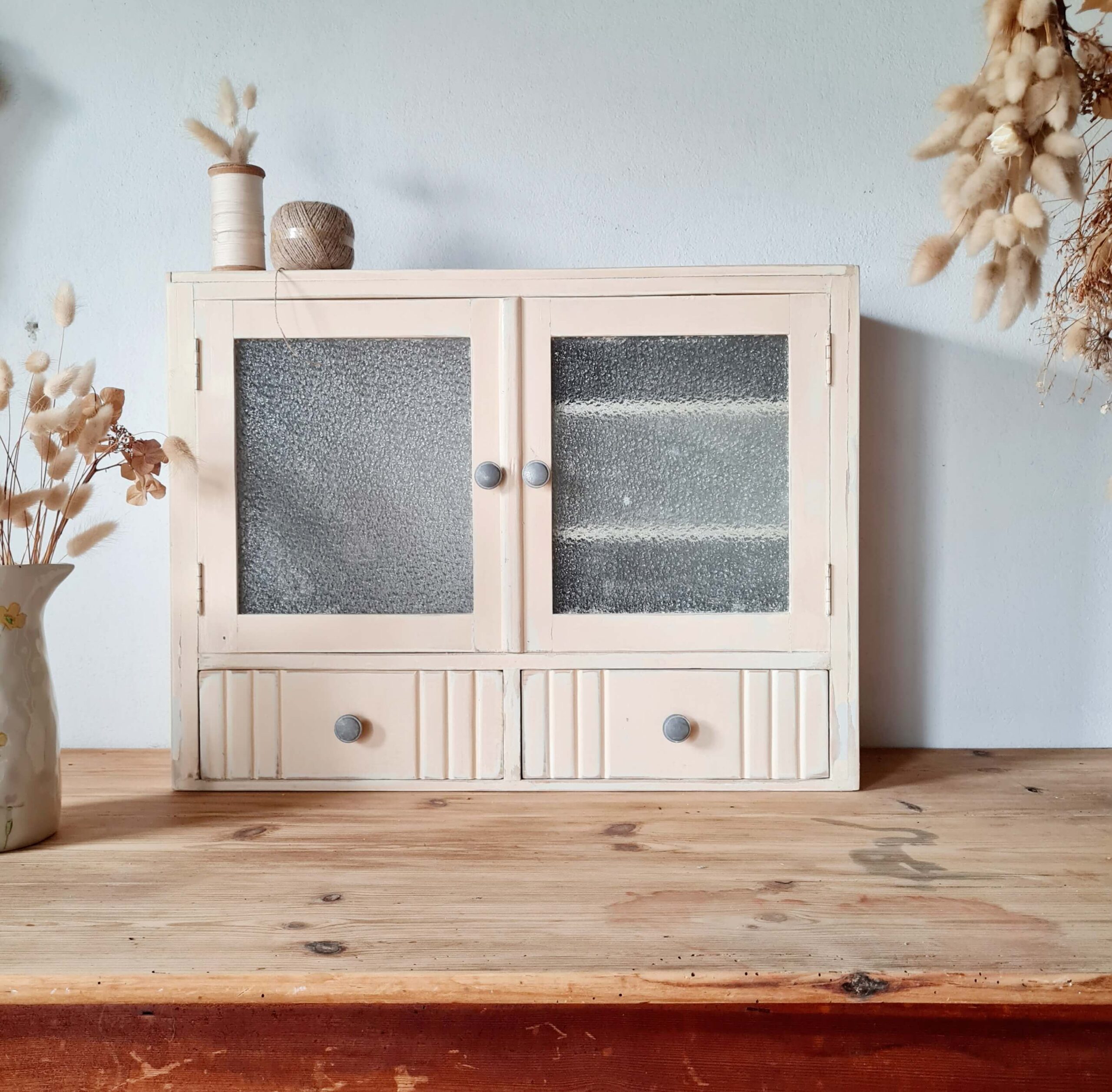 Armoire à pharmacie ancienne bois patiné