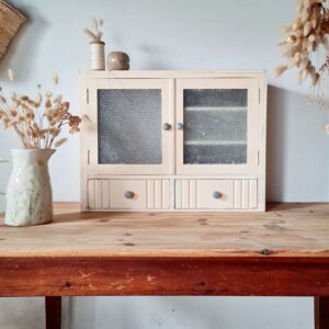 Armoire à pharmacie ancienne bois patiné