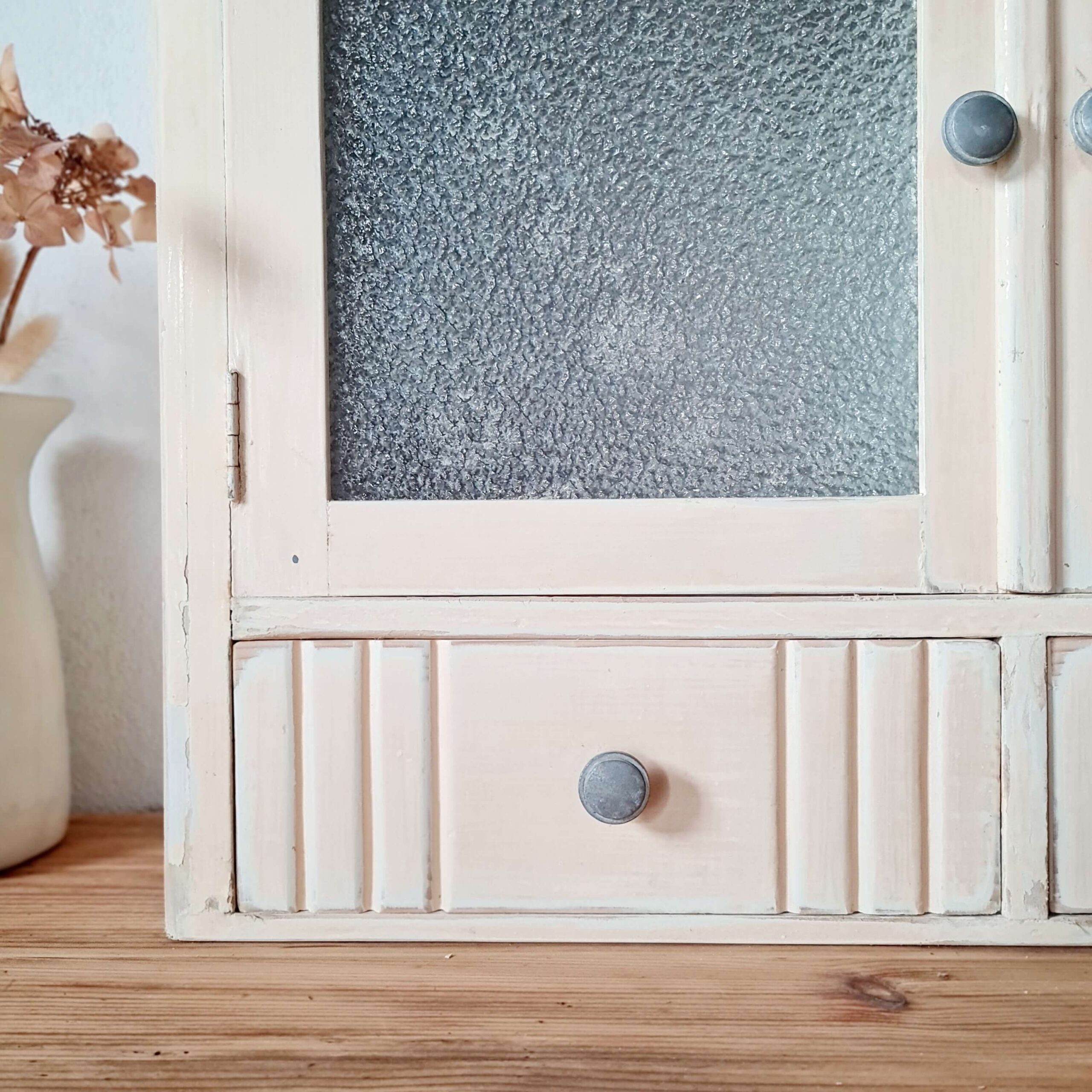 Armoire à pharmacie ancienne bois patiné