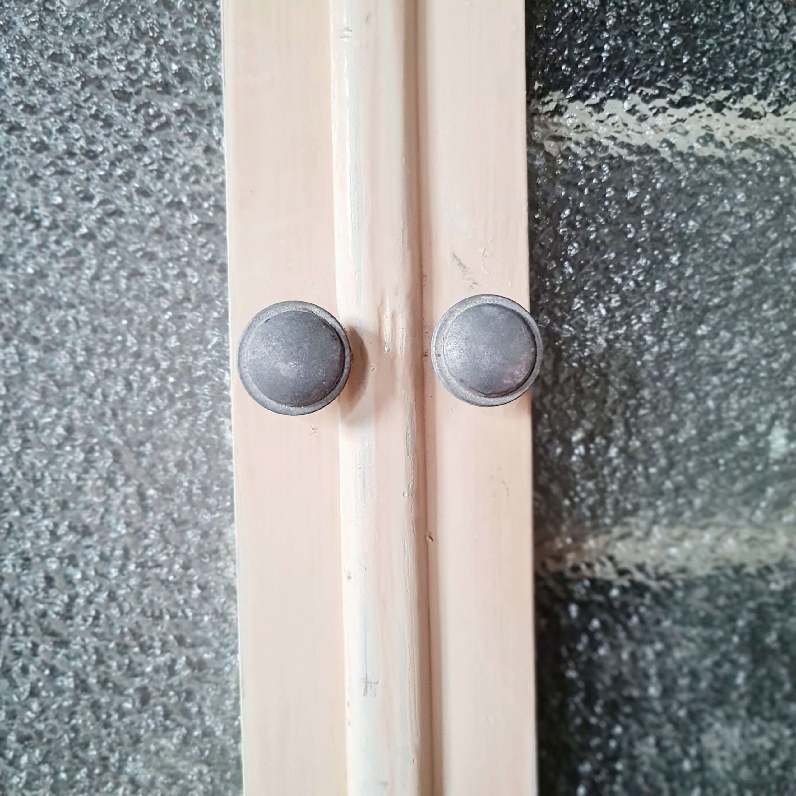 Armoire à pharmacie ancienne bois patiné