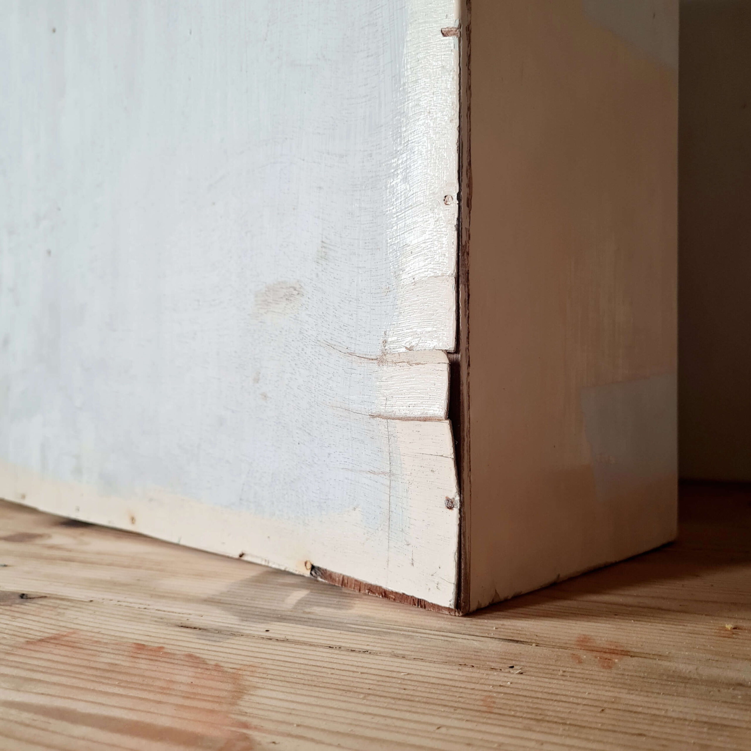 Armoire à pharmacie ancienne bois patiné