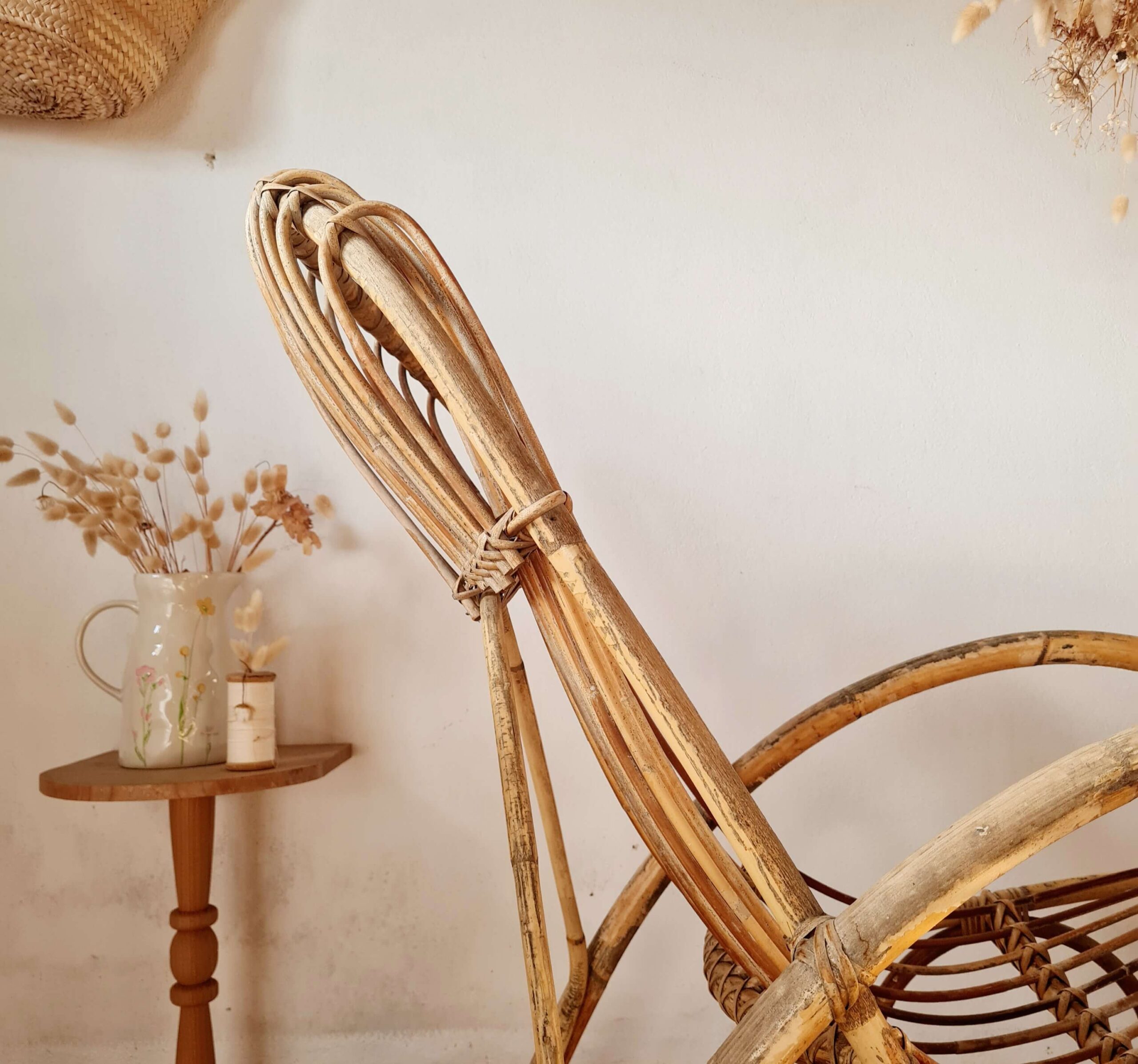 Rocking-chair en rotin ancien, années 60