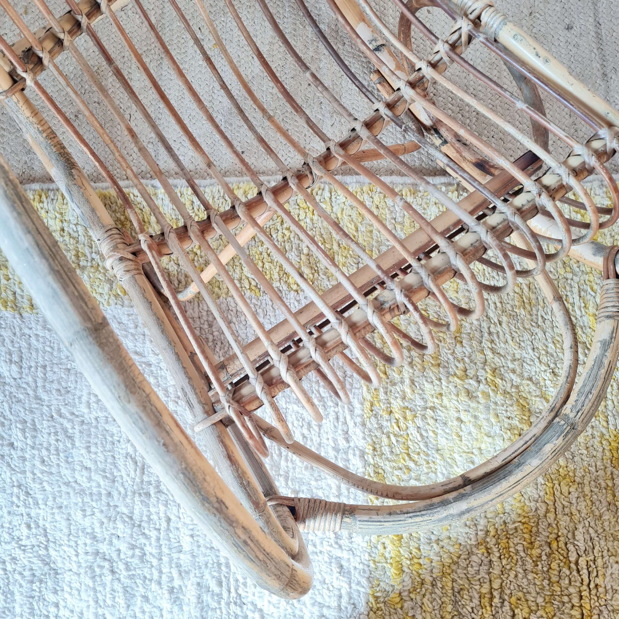 Rocking-chair en rotin ancien, années 60
