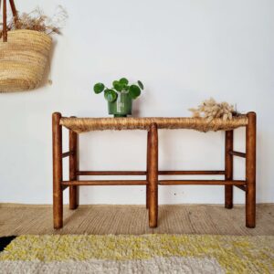 Banc ancien en bois et paille