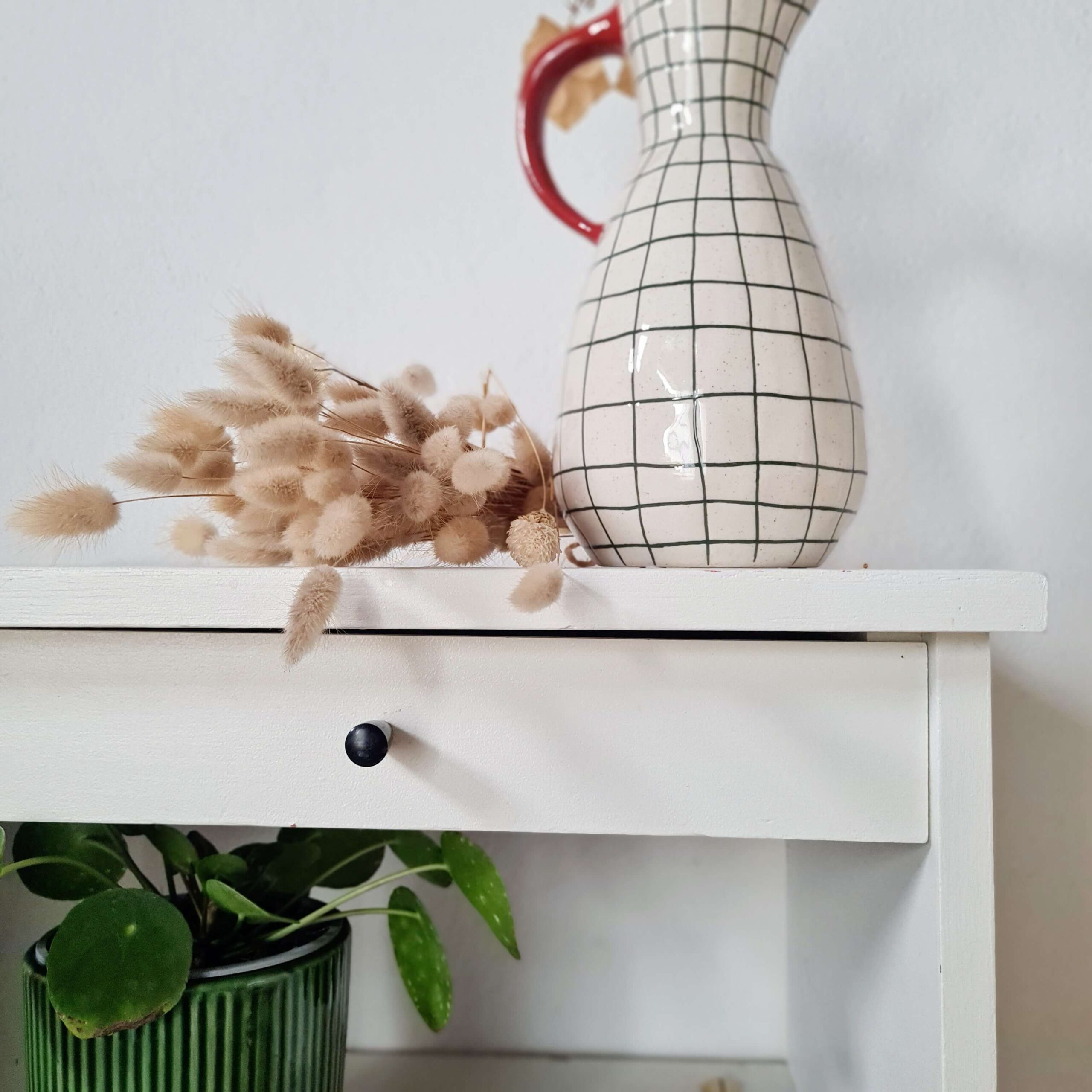 Chevet vintage pieds fuselés - blanc