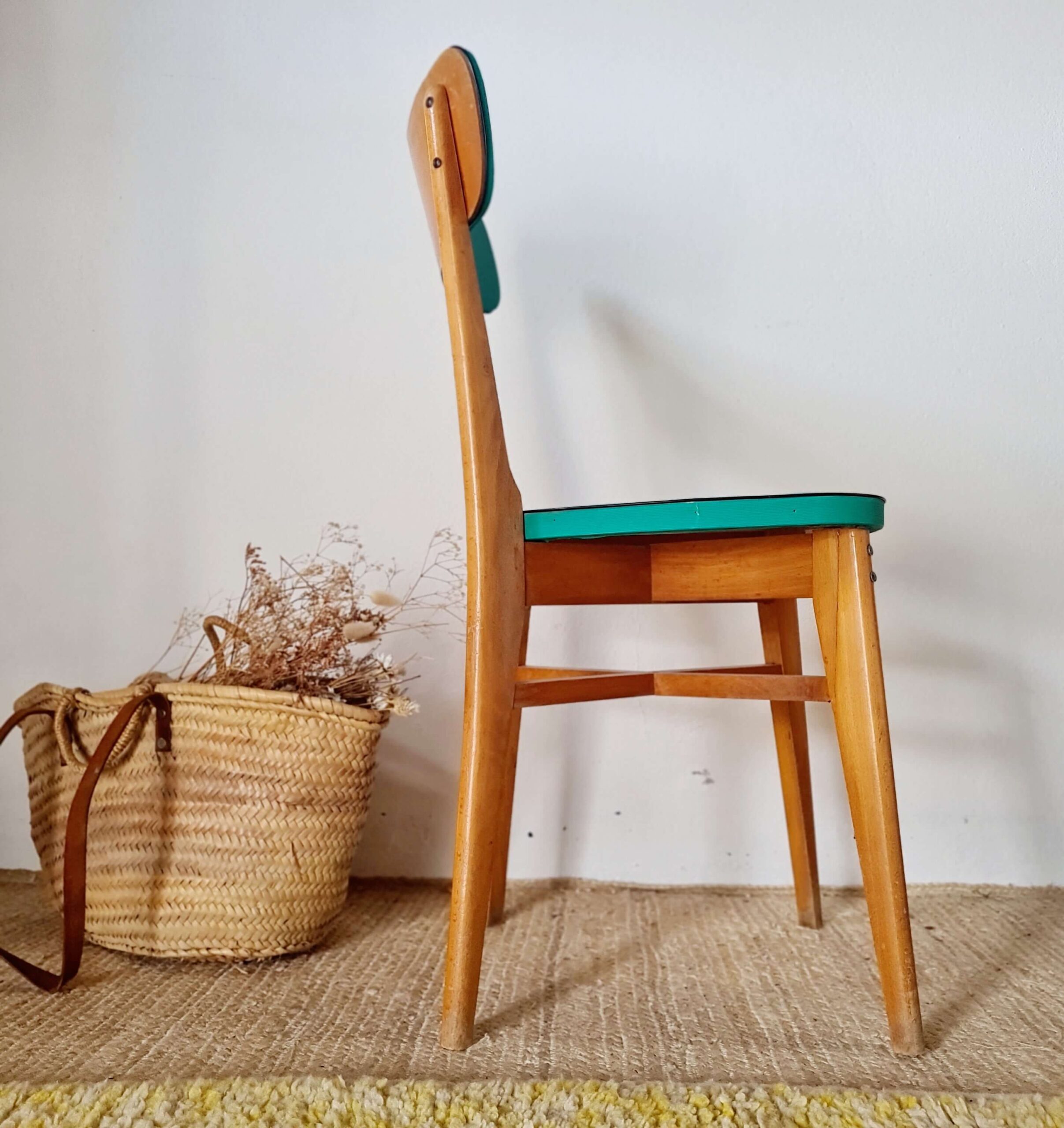 Chaise bistrot années 60 verte