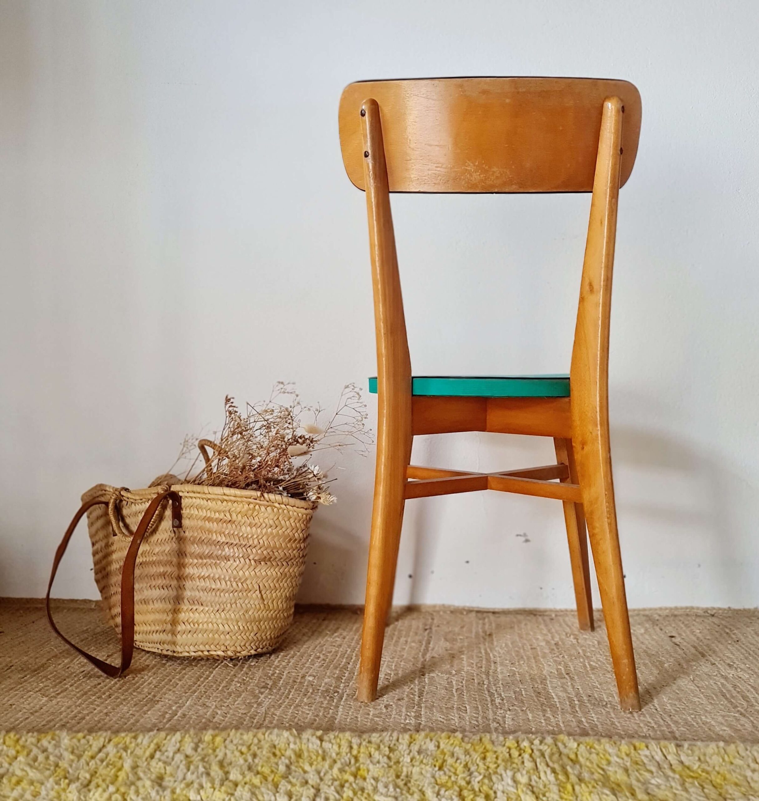 Chaise bistrot années 60 verte