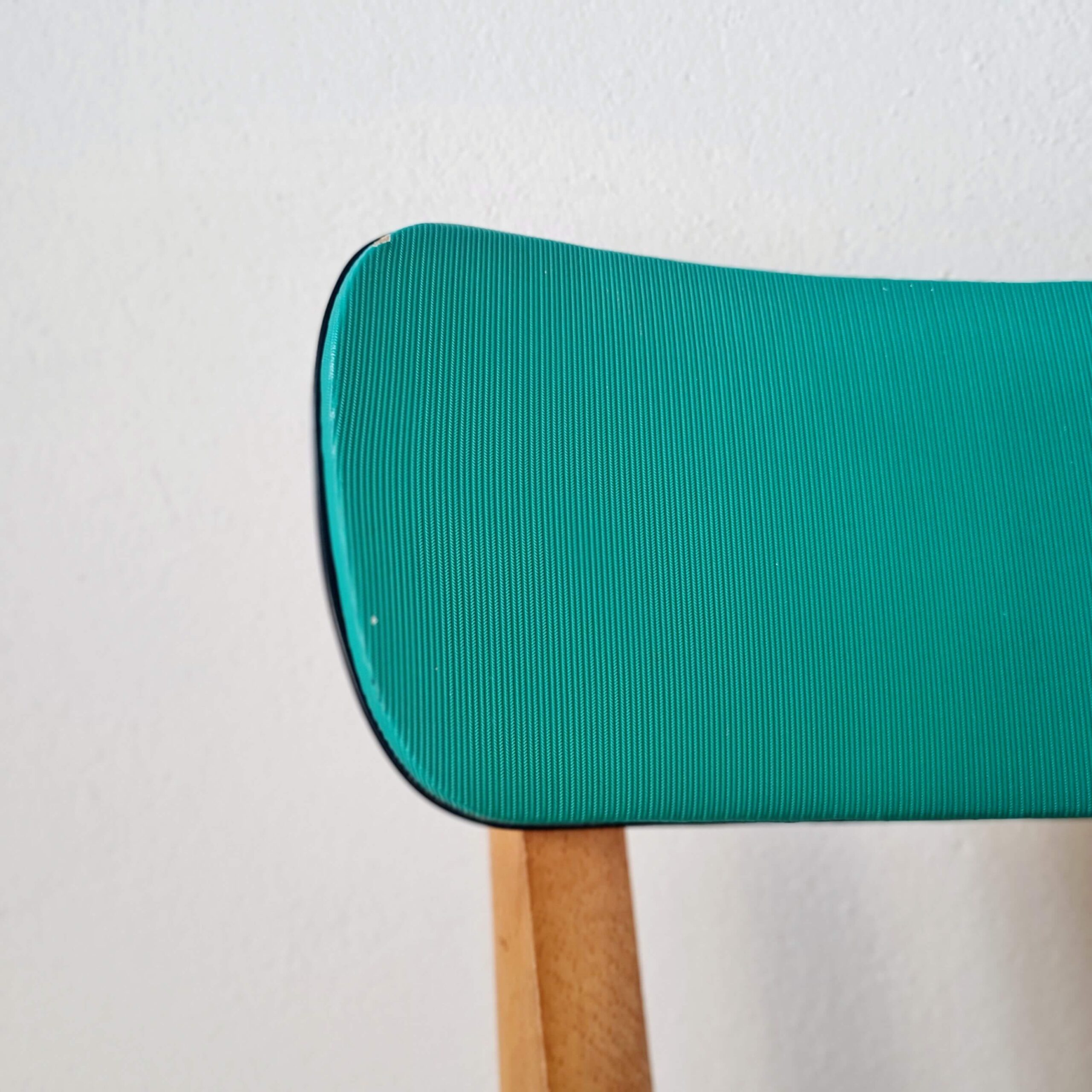 Chaise bistrot années 60 verte