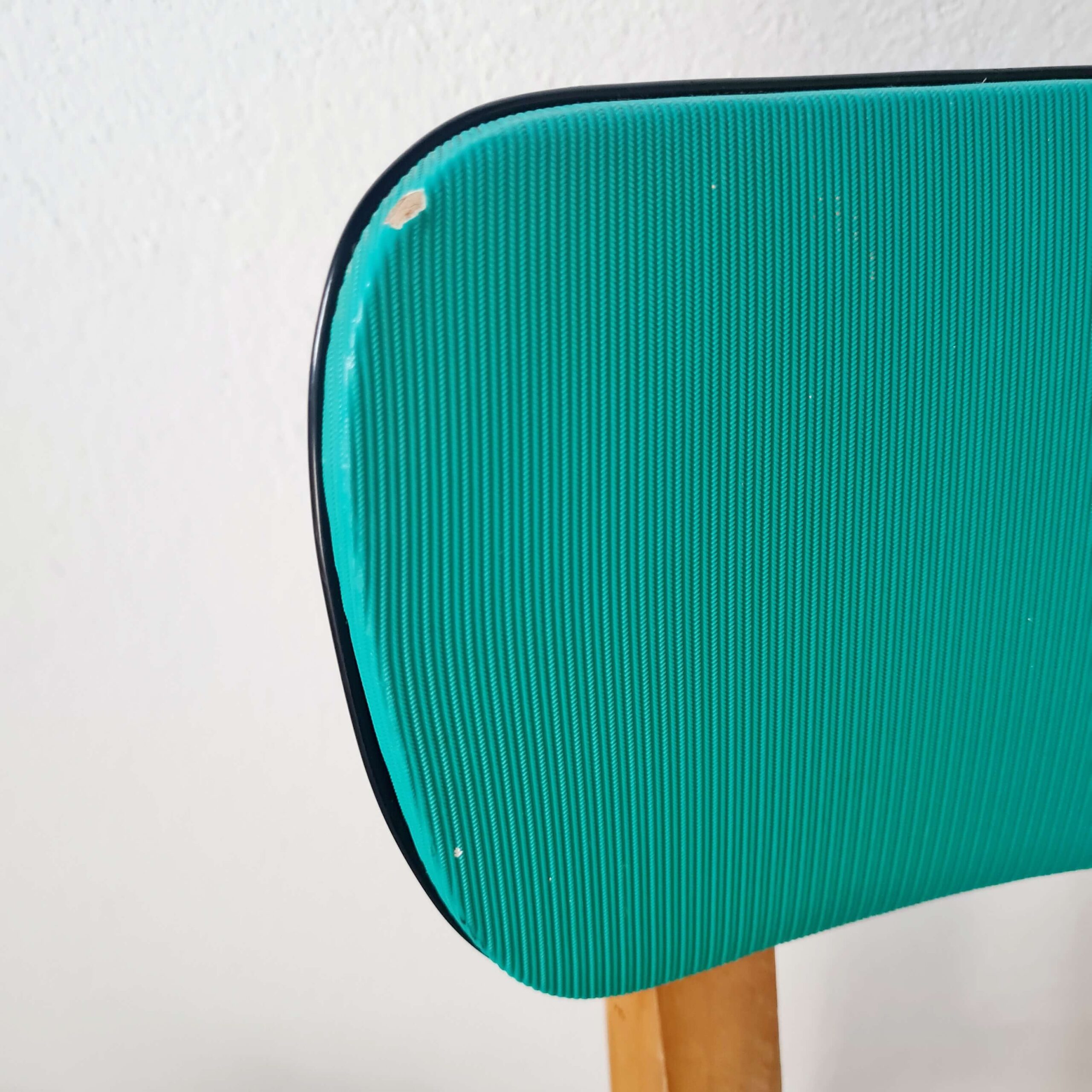 Chaise bistrot années 60 verte