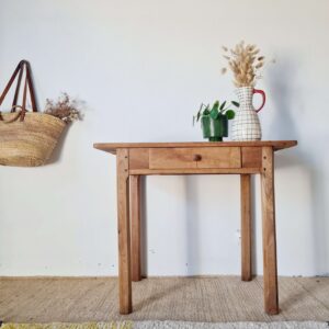 Page 1 of 11 Petite table de ferme ancienne en bois – bureau rustique vintage