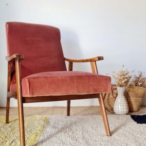 Fauteuil vintage scandinave années 50/60 – pieds compas, bois & velours