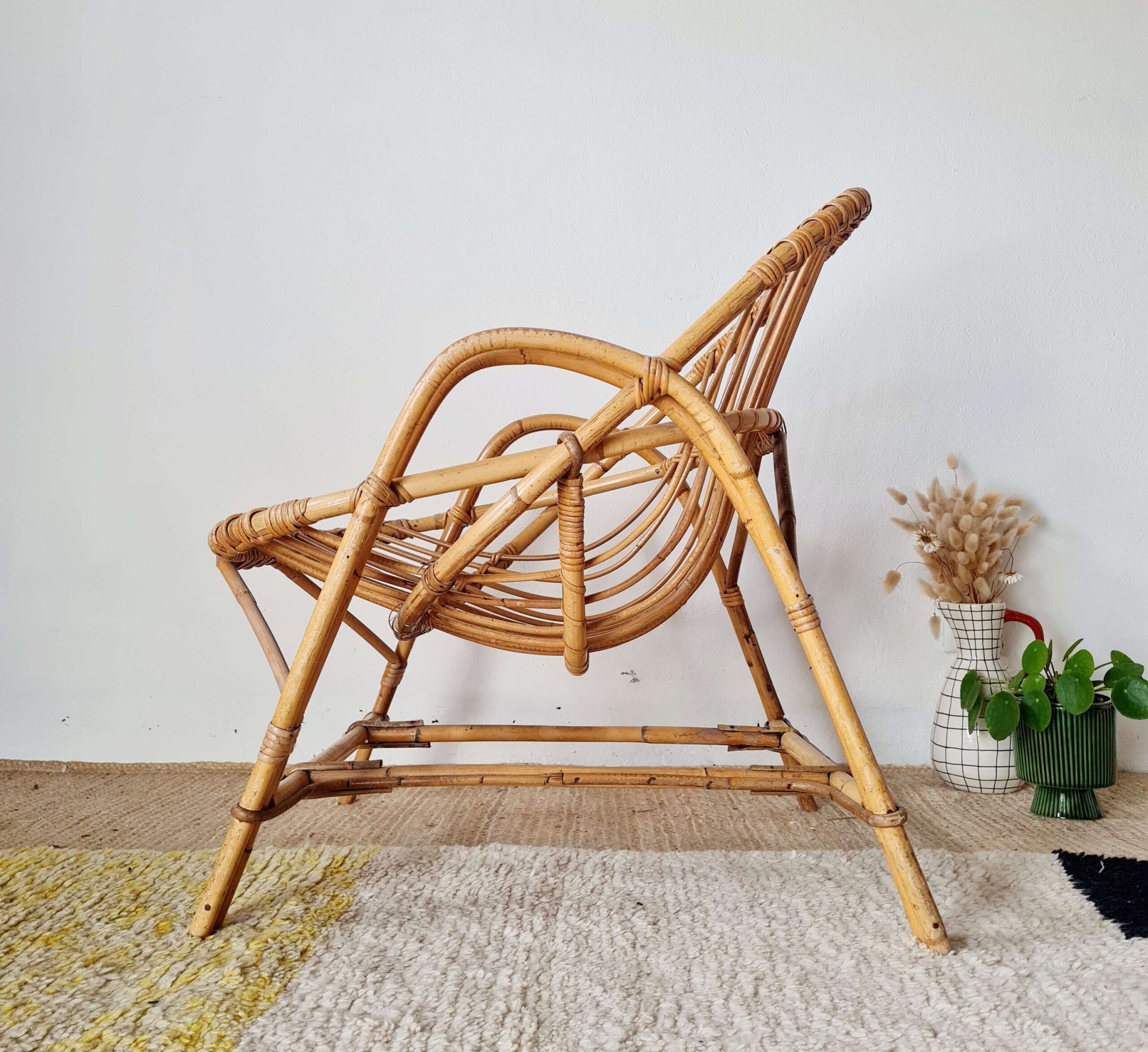 Fauteuil ancien en rotin - fauteuil adulte corbeille années 60