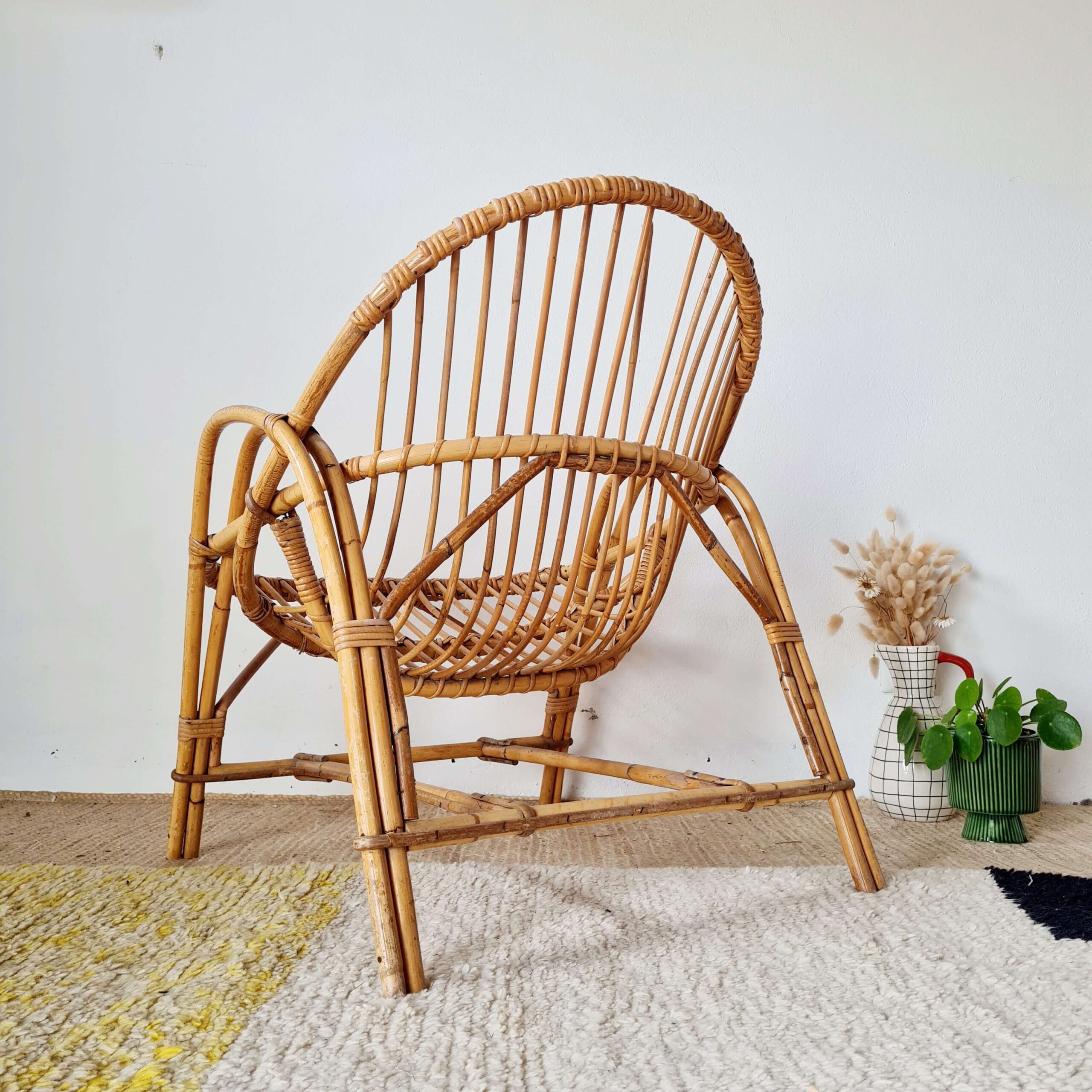 Fauteuil ancien en rotin - fauteuil adulte corbeille années 60