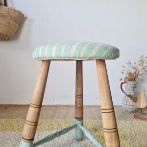 petit-tabouret-appoint-vintage-bois-et-vert