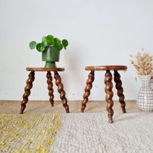 Paire de tabourets de ferme anciens moderniste - chevets