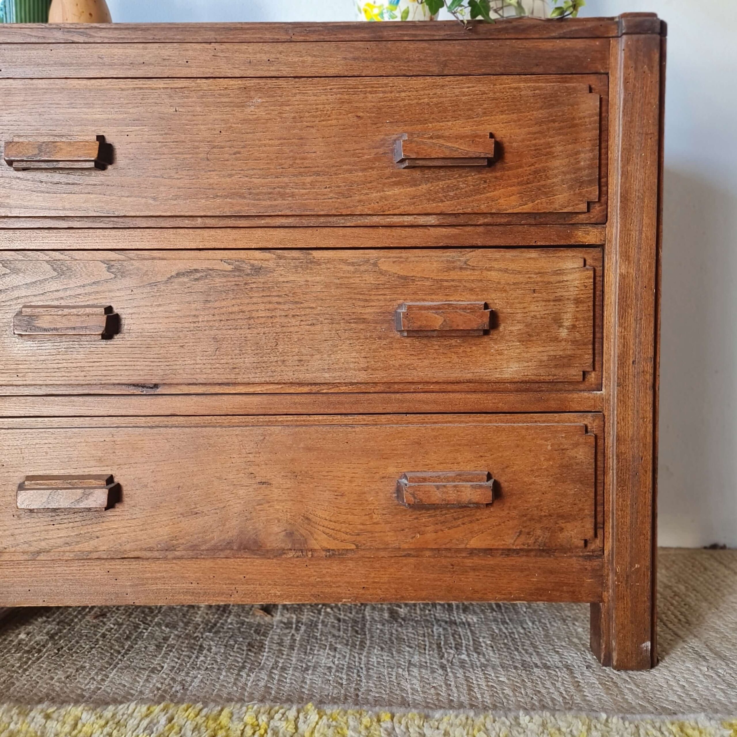 Commode Art Déco en chêne massif