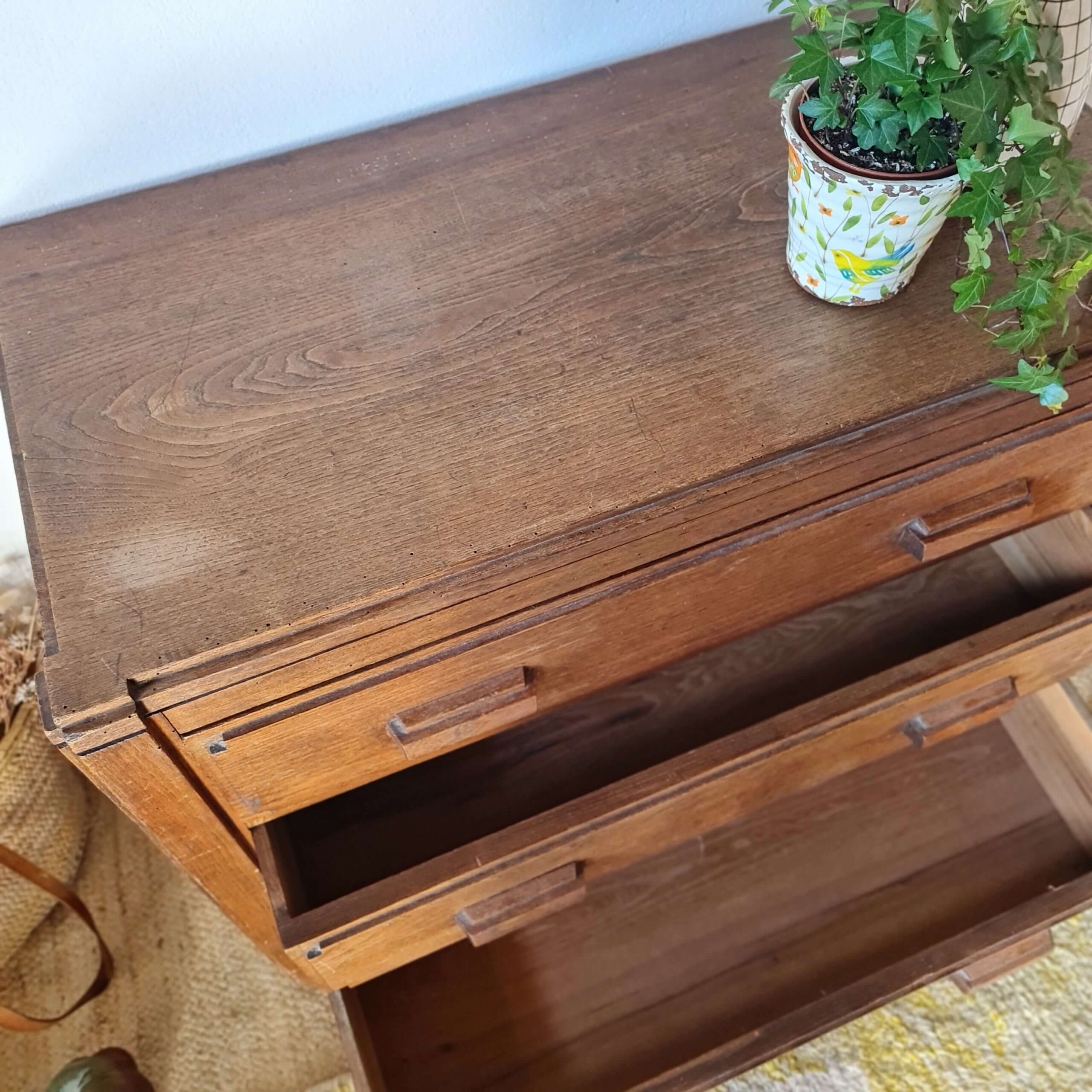 Commode Art Déco en chêne massif