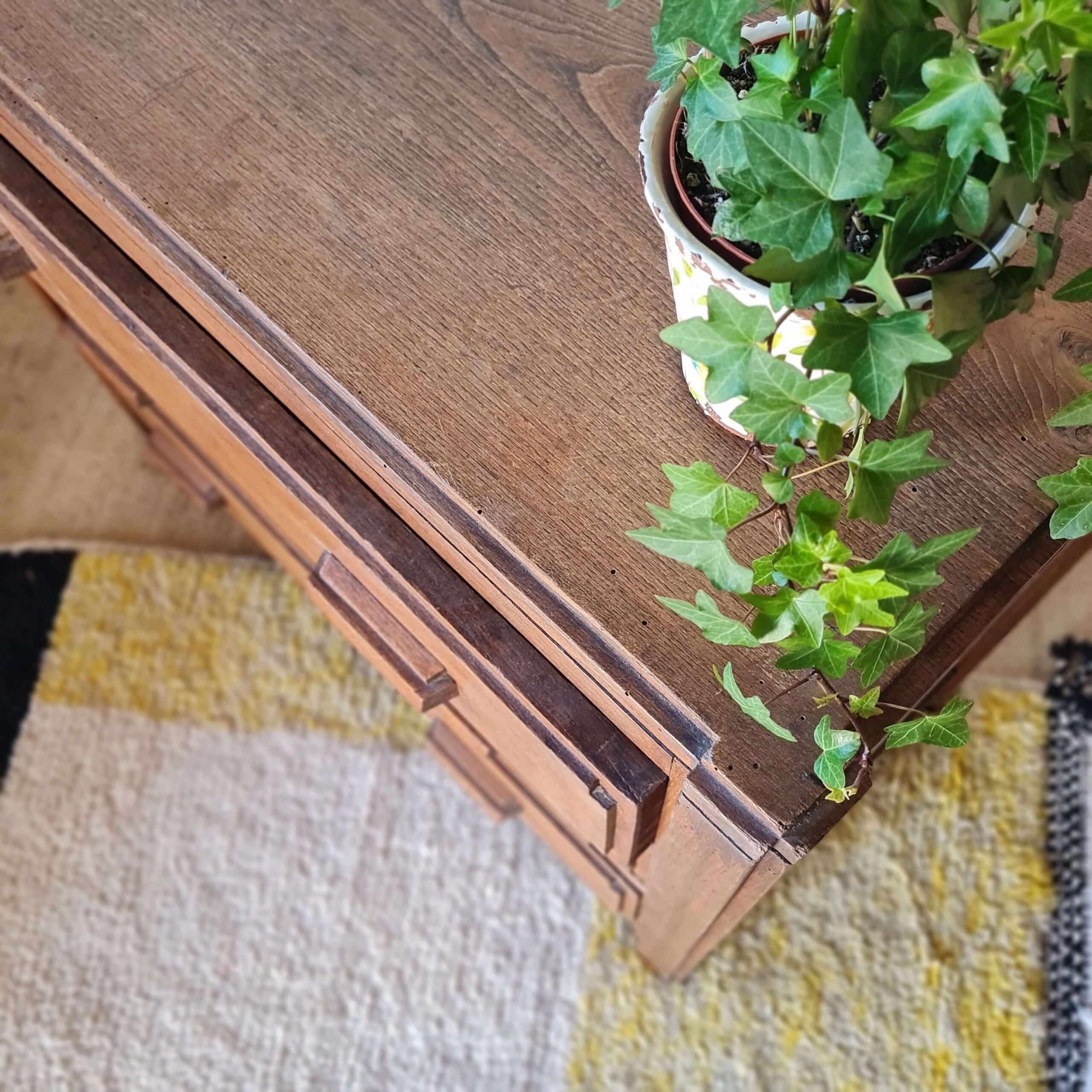 Commode Art Déco en chêne massif