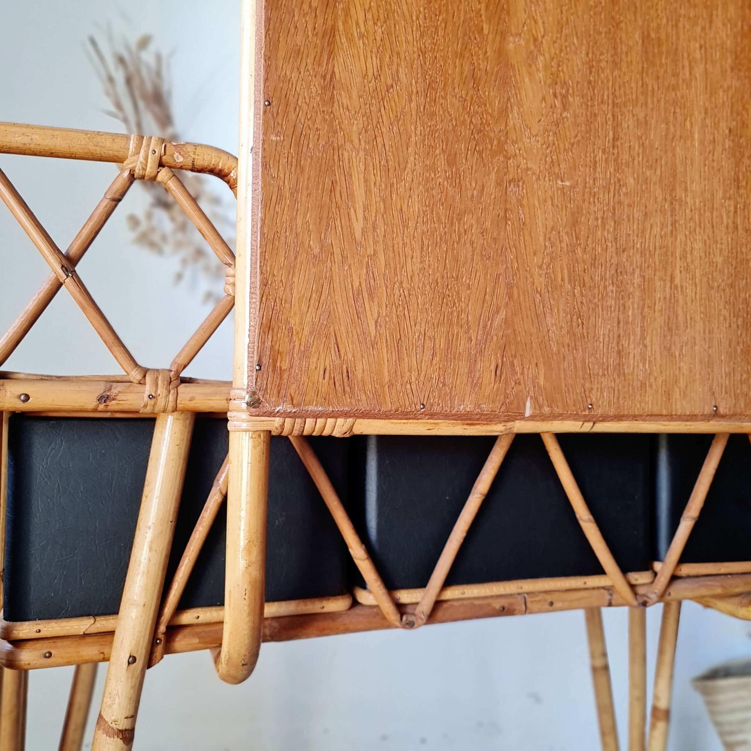 details-rotin-tresses-croisillons-meuble-coiffeuse-vintage