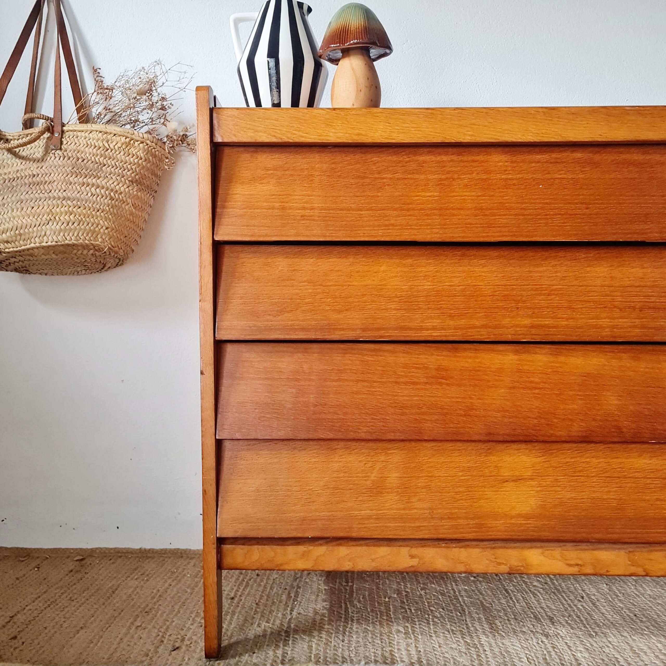 Commode vintage en chêne doré des années 60
