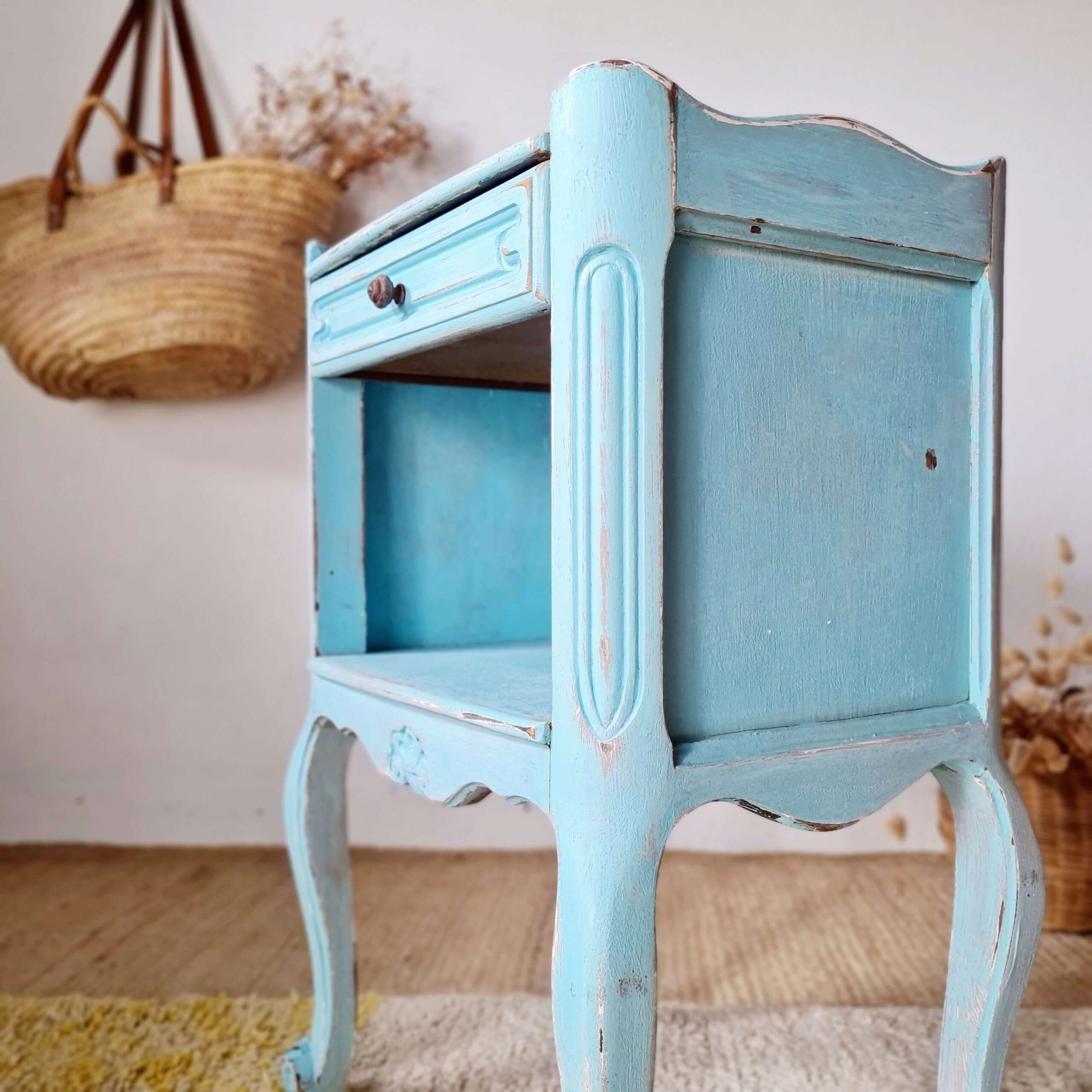Petit chevet vintage patiné bleu azur – Image 4