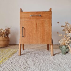 charmante table de chevet vintage des années 50