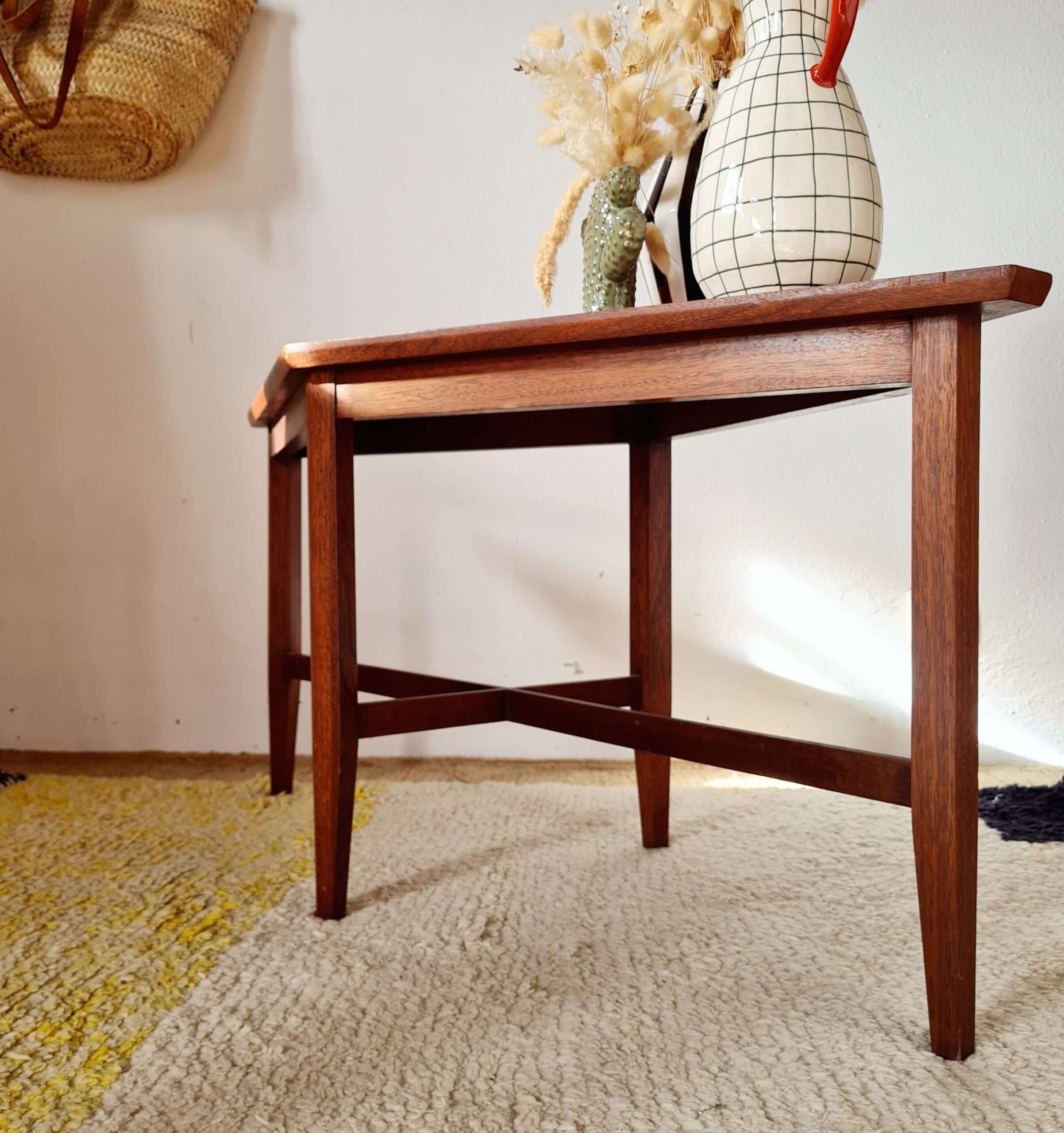 Table basse plateau géométrique années 50-60 – Image 2